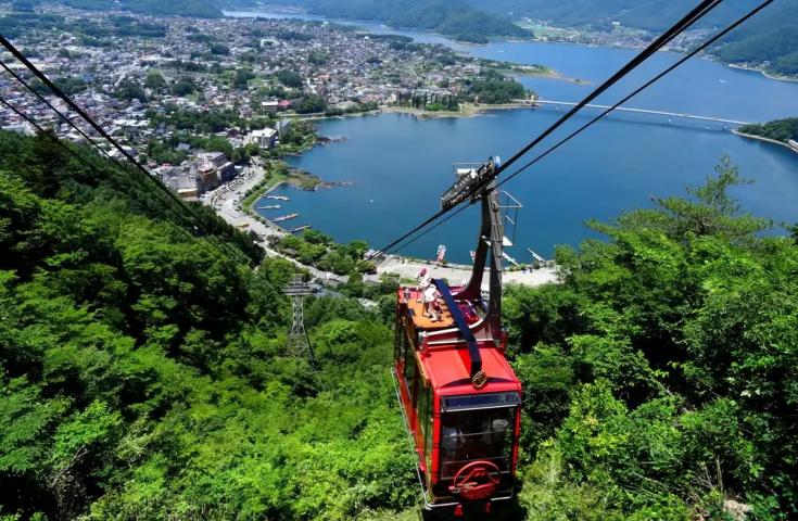 �w�A���v�X�̏����n�C�W�x���e�[�}�Ƃ����뉀